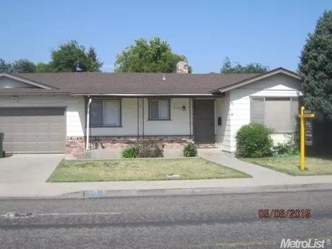 2225 Temple Ave, Turlock, CA 95382 photo 1