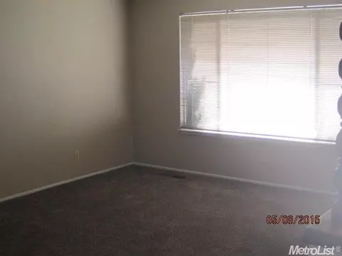2225 Temple Ave, Turlock, CA 95382 photo 2