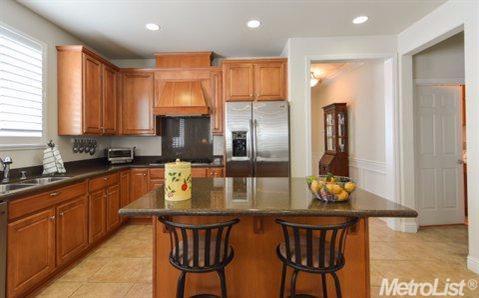 2389 Shadow Berry Dr, Manteca, CA 95336 photo 11