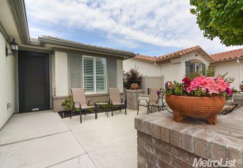 2389 Shadow Berry Dr, Manteca, CA 95336 photo 1