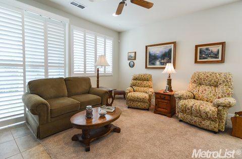 2389 Shadow Berry Dr, Manteca, CA 95336 photo 7