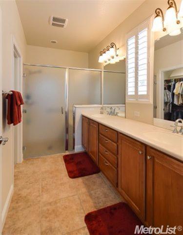 2389 Shadow Berry Dr, Manteca, CA 95336 photo 17