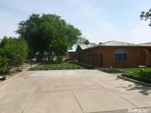 348 E Barnhart Rd, Ceres, CA 95307 photo 4