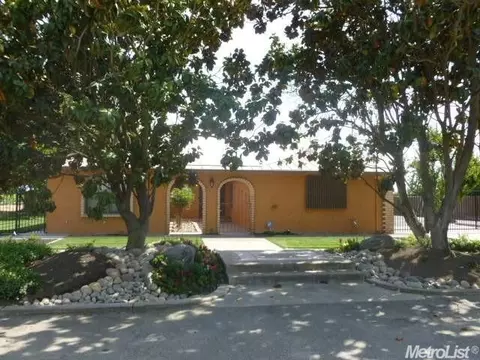 348 E Barnhart Rd, Ceres, CA 95307 photo 2