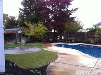 5206 Heather Pine Ct, Antelope, CA 95843 photo 2