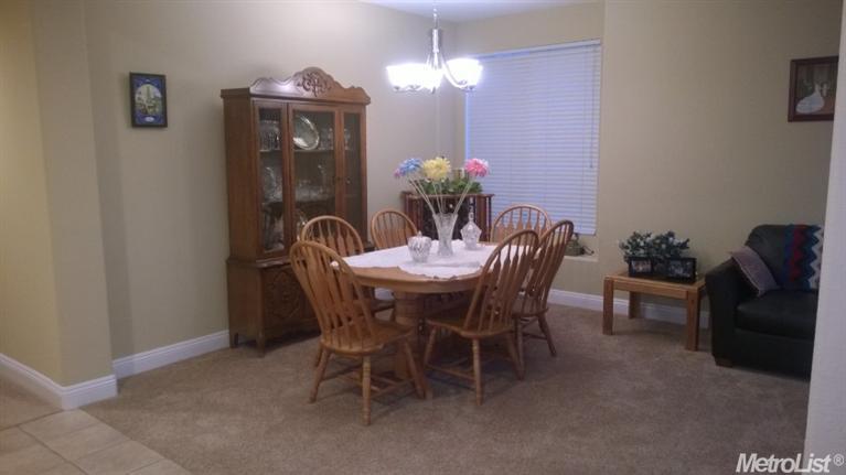 348 Burlington Dr, Tracy, CA 95376 photo 5