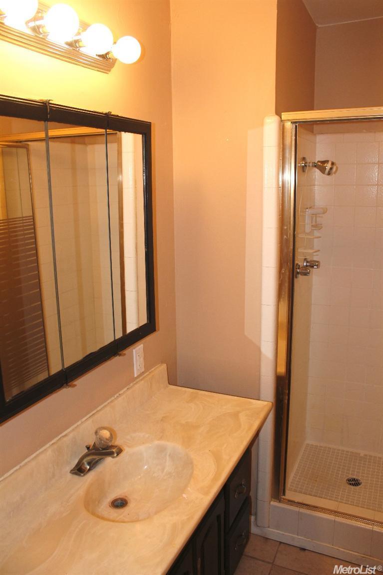 419 N Emerald Ave, Modesto, CA 95351 photo 7