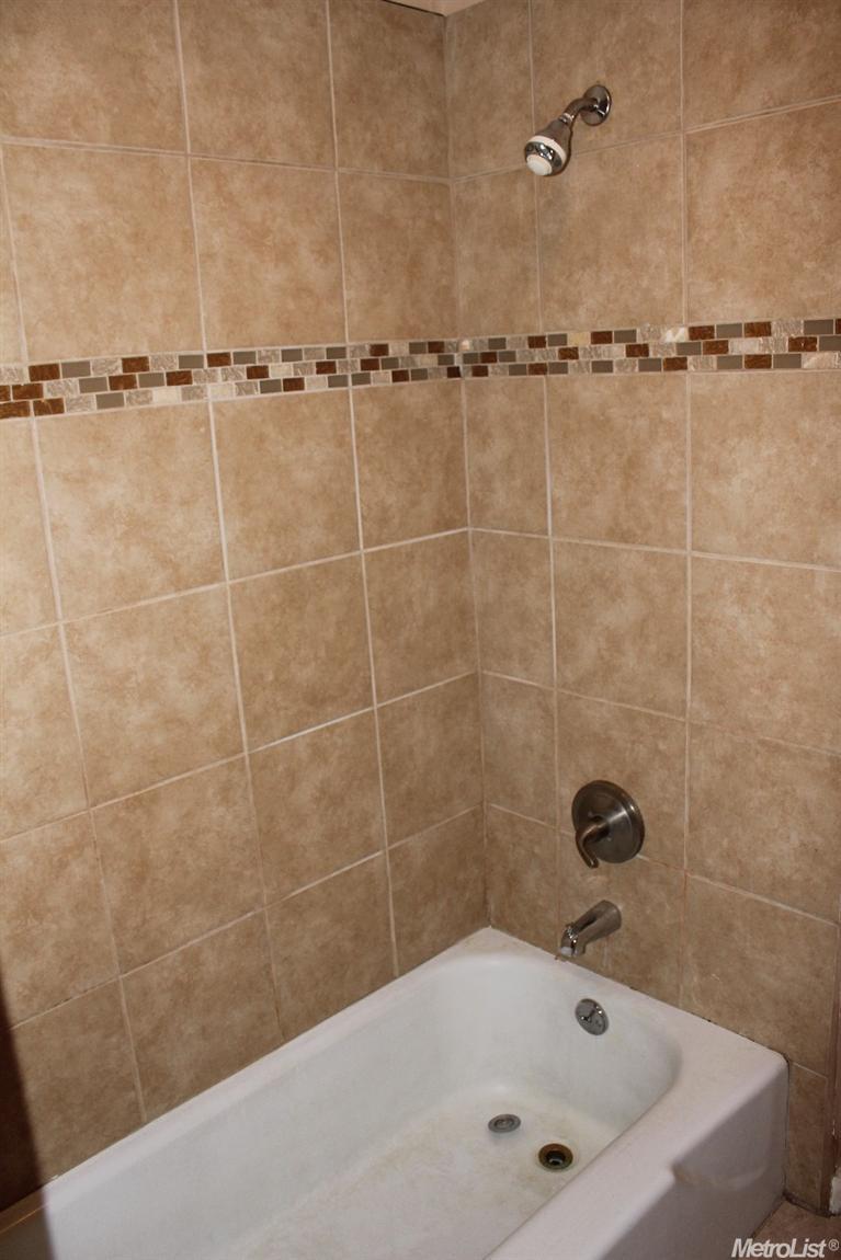 419 N Emerald Ave, Modesto, CA 95351 photo 8
