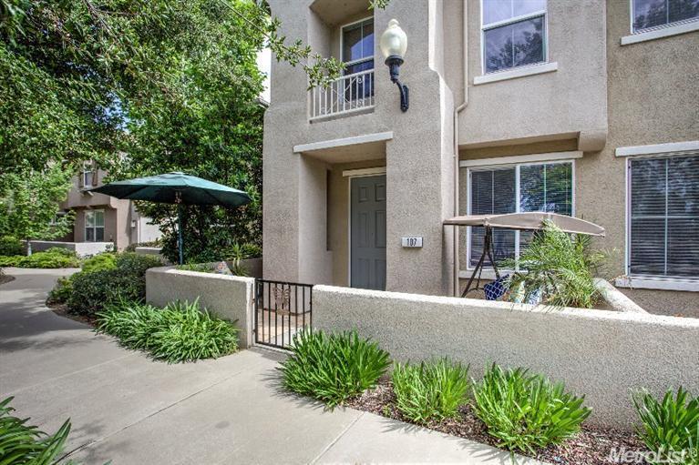 107 Esplanade Cir, Folsom, CA 95630 photo 1