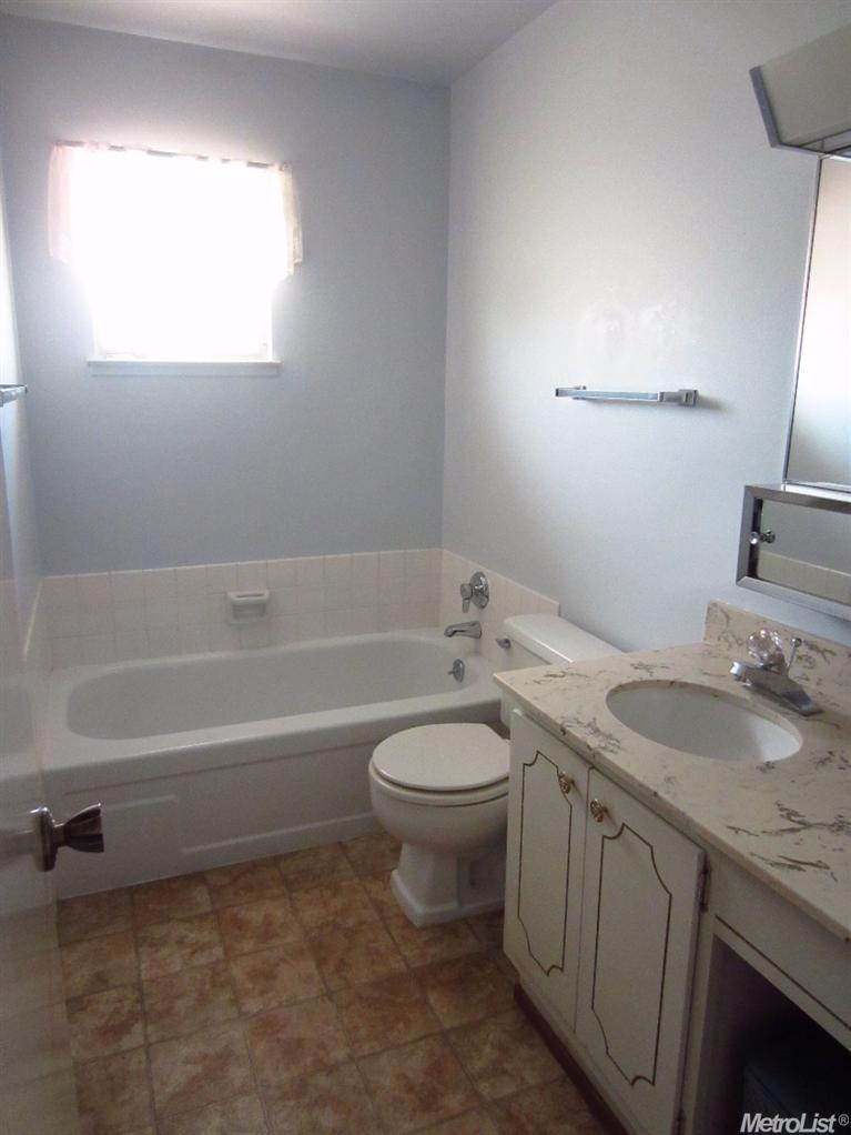 4965 Hillhurst Dr, Fair Oaks, CA 95628 photo 11