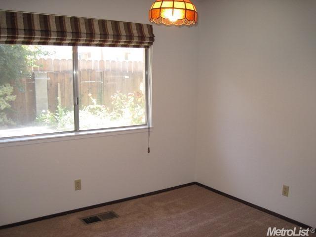2108 Manitoba Ct, Modesto, CA 95356 photo 8
