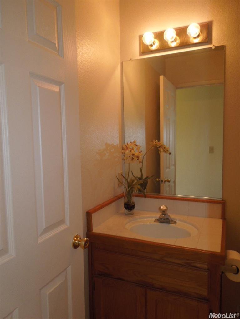 1725 Cashmere Dr, Modesto, CA 95355 photo 8