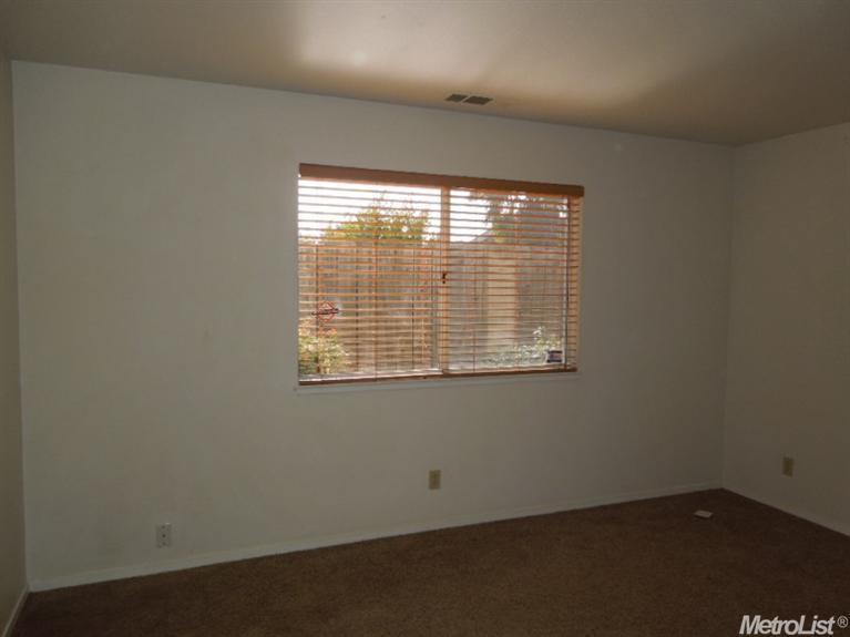 1725 Cashmere Dr, Modesto, CA 95355 photo 9