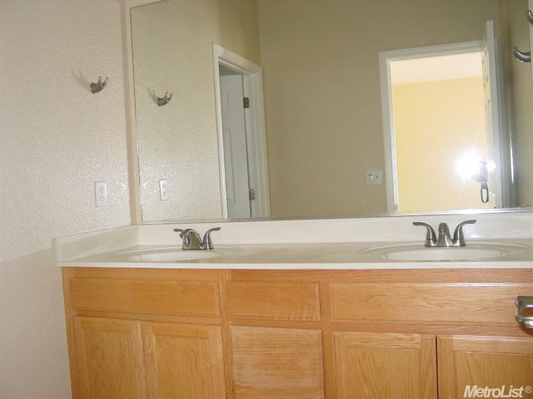 815 Seventh St, Ripon, CA 95366 photo 13