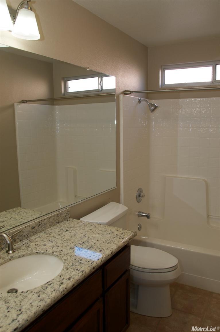2720 Puccini Pl, Modesto, CA 95358 photo 9