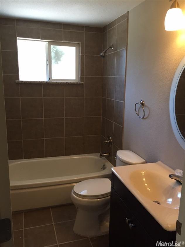 2221 Walnut Ave, Carmichael, CA 95608 photo 6
