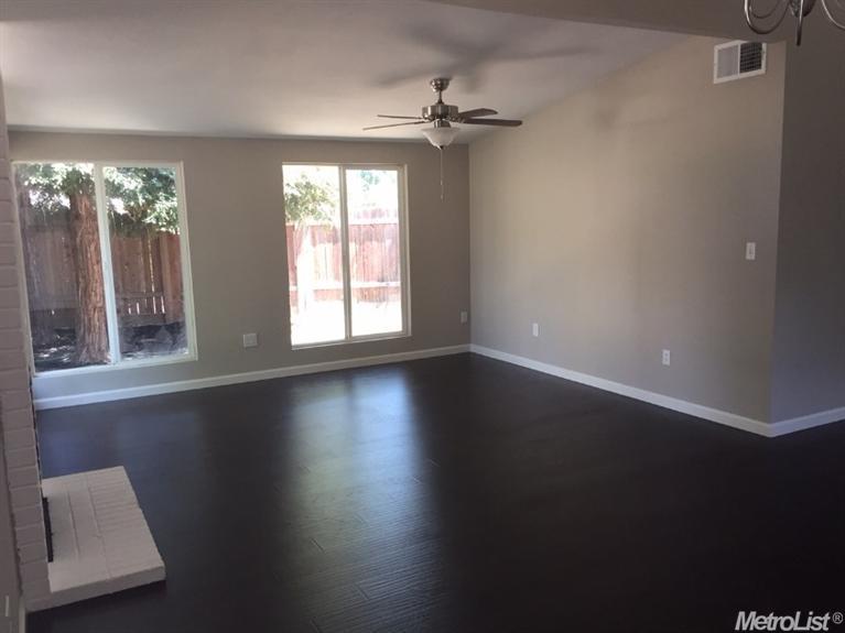 2221 Walnut Ave, Carmichael, CA 95608 photo 3
