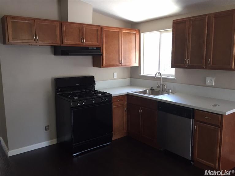 2221 Walnut Ave, Carmichael, CA 95608 photo 5