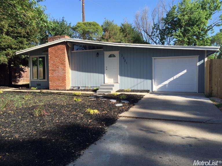 2221 Walnut Ave, Carmichael, CA 95608 photo 1