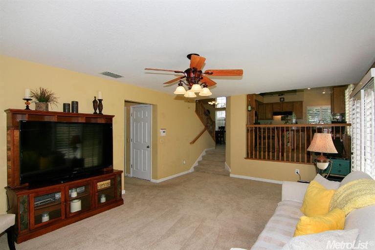 104 Cassin Ct, Folsom, CA 95630 photo 13