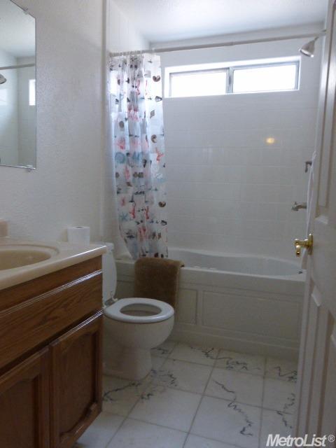 1685 Wagner Dr, Turlock, CA 95380 photo 9