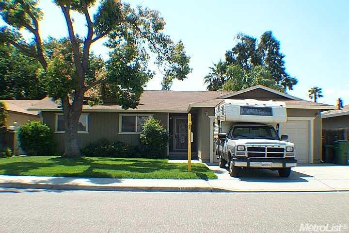 1685 Wagner Dr, Turlock, CA 95380 photo 1