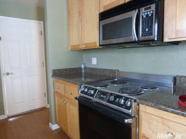 1685 Wagner Dr, Turlock, CA 95380 photo 3