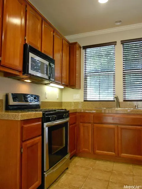 821 Courtyards Loop, Lincoln, CA 95648 photo 10