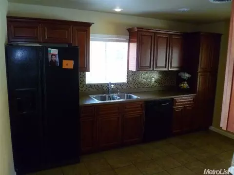 1317 Collier Ave, Modesto, CA 95350 photo 4