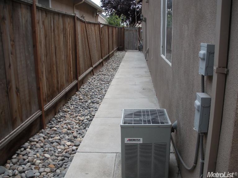 1261 Burman, Turlock, CA 95382 photo 25