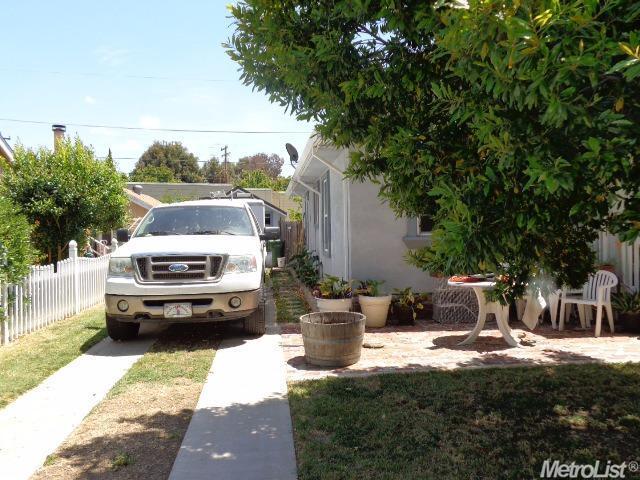 209 Delta Ave, Isleton, CA 95641 photo 2