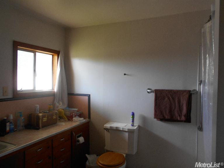 710 6th, Wheatland, CA 95692 photo 6