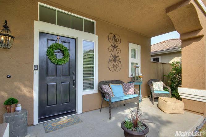 348 Caples Dr, Folsom, CA 95630 photo 2