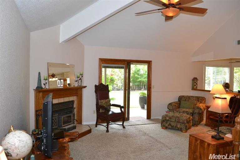 1162 W Springer Dr, Turlock, CA 95382 photo 3