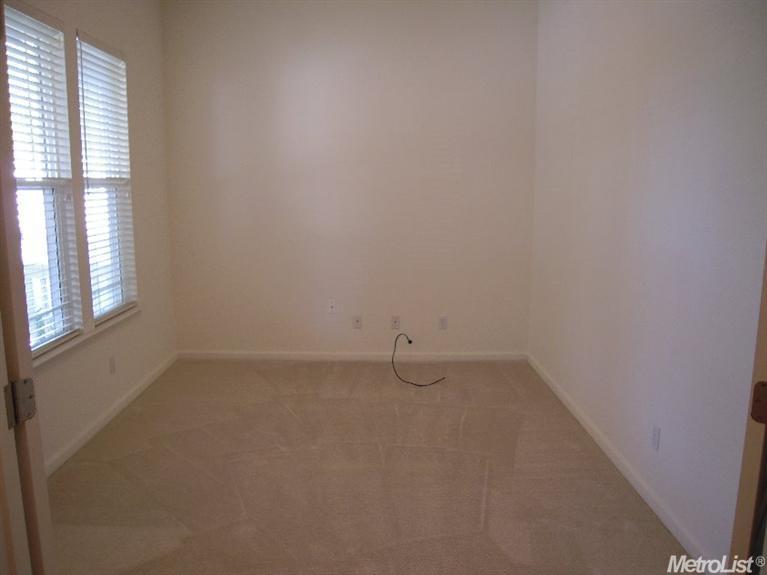 2801 Executive Ct, Rocklin, CA 95765 photo 3