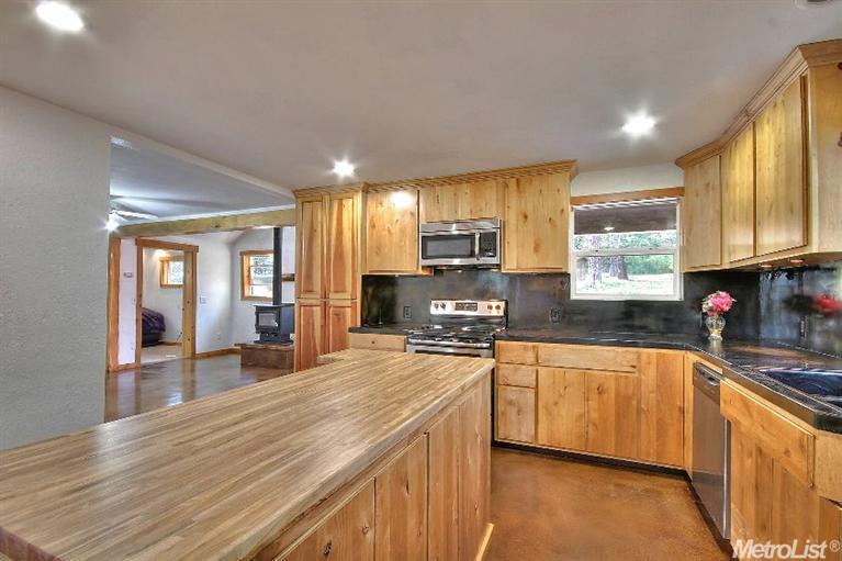 61 Crother Rd, Applegate, CA 95703 photo 3