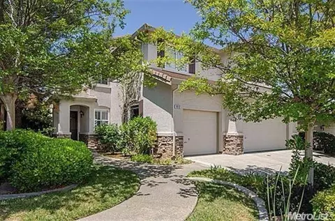 1012 Cameron Dr, Folsom, CA 95630 photo 1