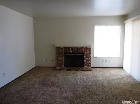 3813 Sharpsburg Dr, Modesto, CA 95357 photo 7