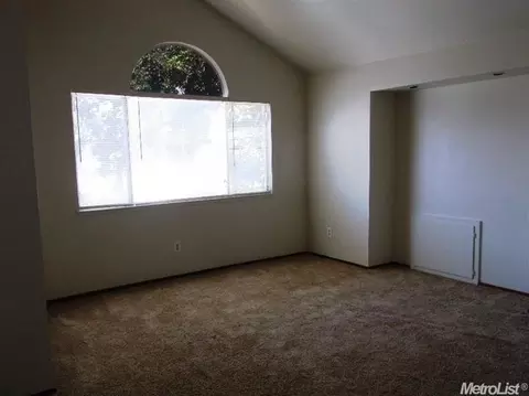 3813 Sharpsburg Dr, Modesto, CA 95357 photo 8