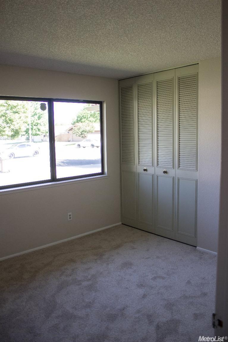 151 Brodiewest Ct, Galt, CA 95632 photo 7