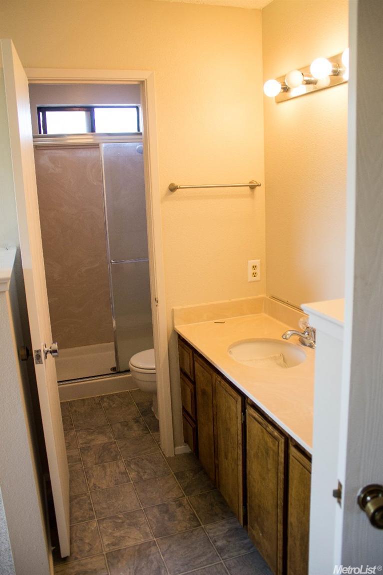 151 Brodiewest Ct, Galt, CA 95632 photo 10