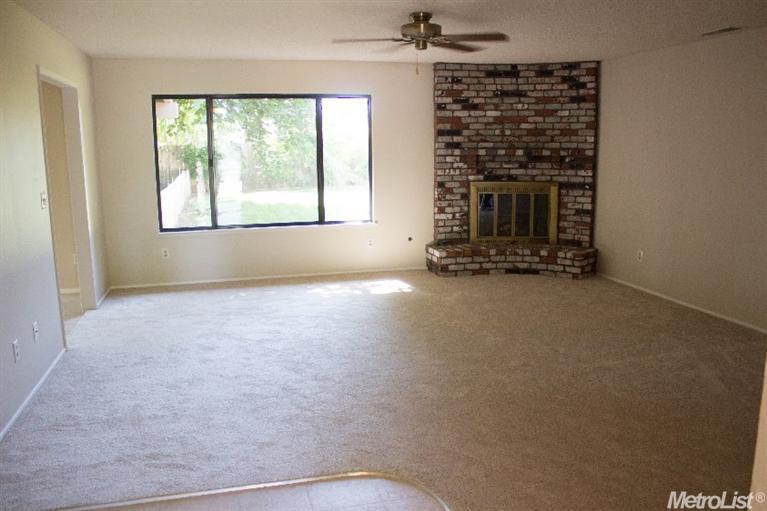 151 Brodiewest Ct, Galt, CA 95632 photo 3