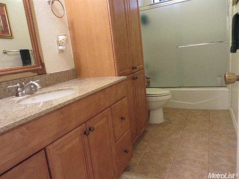 917 Arambel Dr, Patterson, CA 95363 photo 6