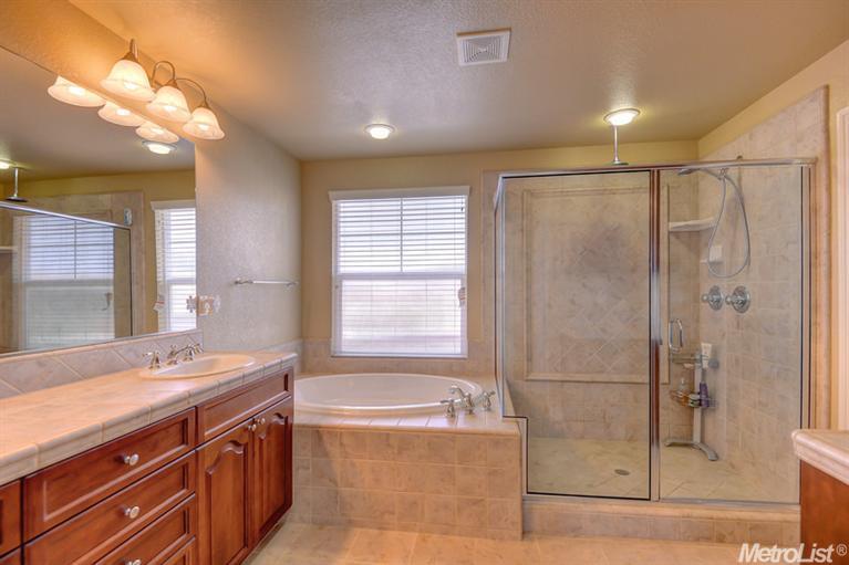 683 Lefevre Dr, Folsom, CA 95630 photo 22