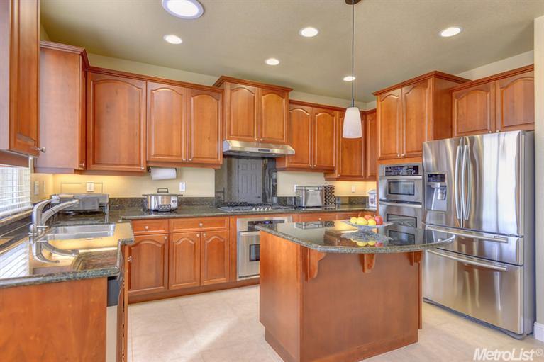 683 Lefevre Dr, Folsom, CA 95630 photo 6