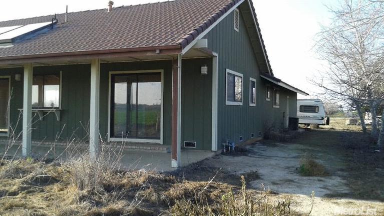 150 Eucalyptus Ave, Patterson, CA 95363 photo 1