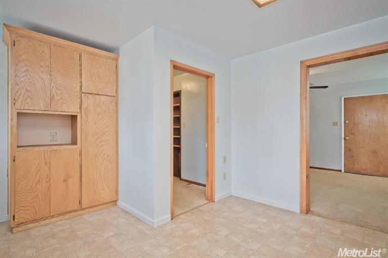 1613 Wolf Ave, Modesto, CA 95358 photo 11