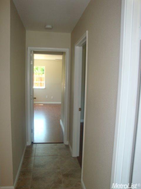1016 Mathia Dr, Modesto, CA 95351 photo 12