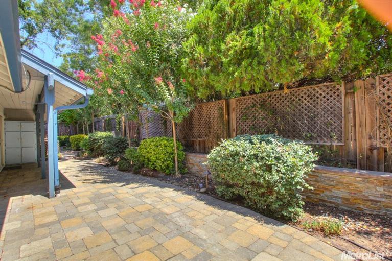 3830 Hillgrove Way, Carmichael, CA 95608 photo 23