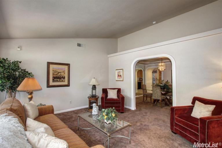 3830 Hillgrove Way, Carmichael, CA 95608 photo 7
